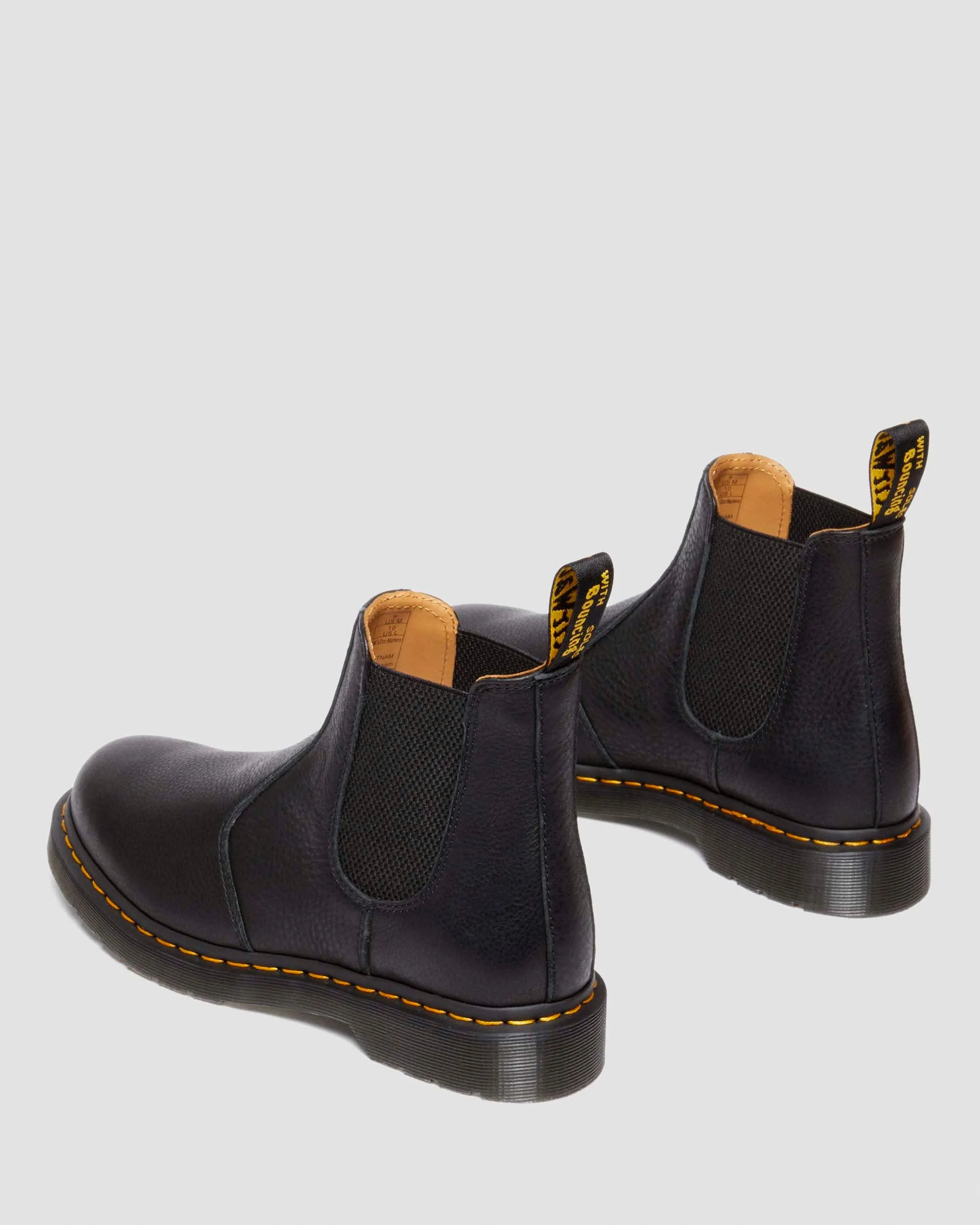 2976 Ambassador Leather Chelsea Boots