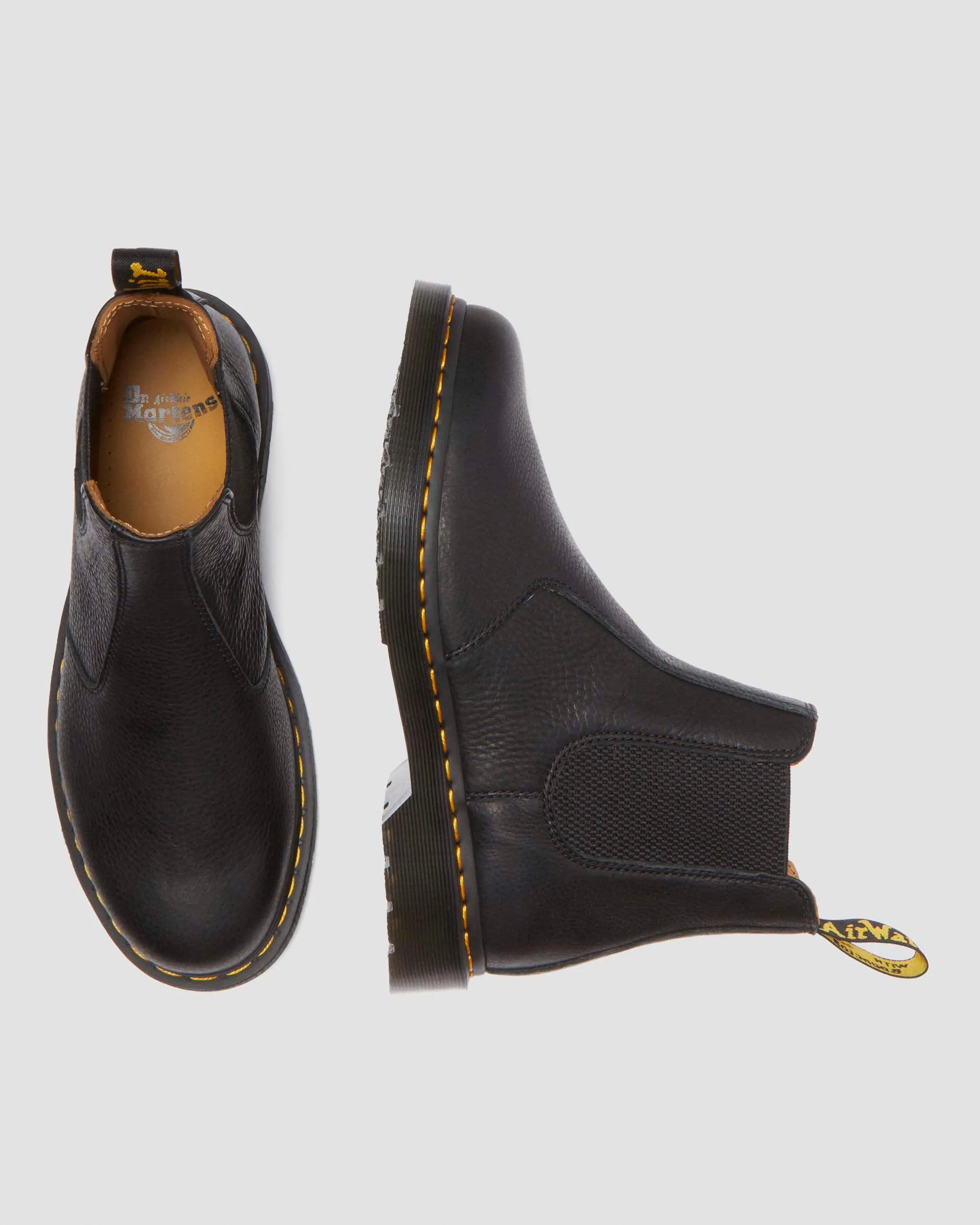 2976 Ambassador Leather Chelsea Boots