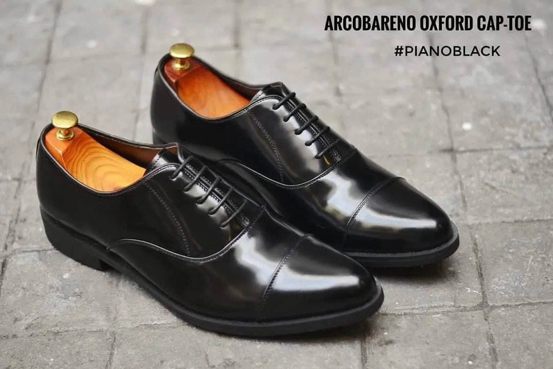 502-1 Oxford Piano Black with Black Soles