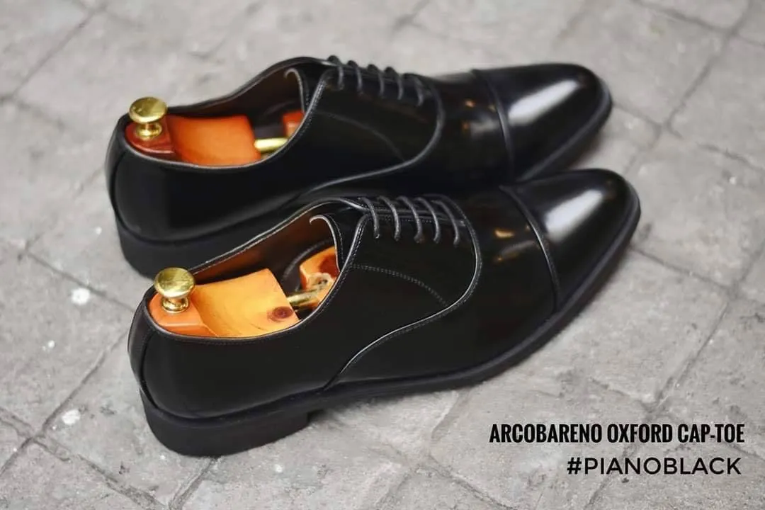 502-1 Oxford Piano Black with Black Soles