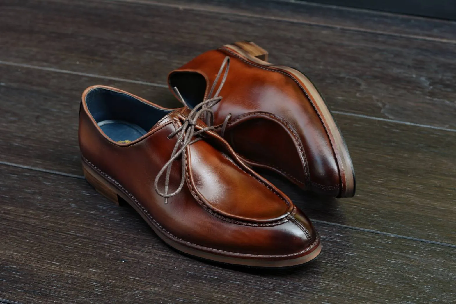 502-4 Oxford Tanned Painted Moc Toe