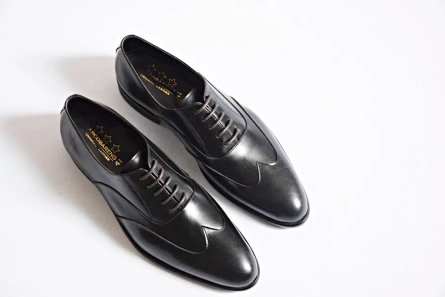 502 Black Wingtip Oxford Shoe