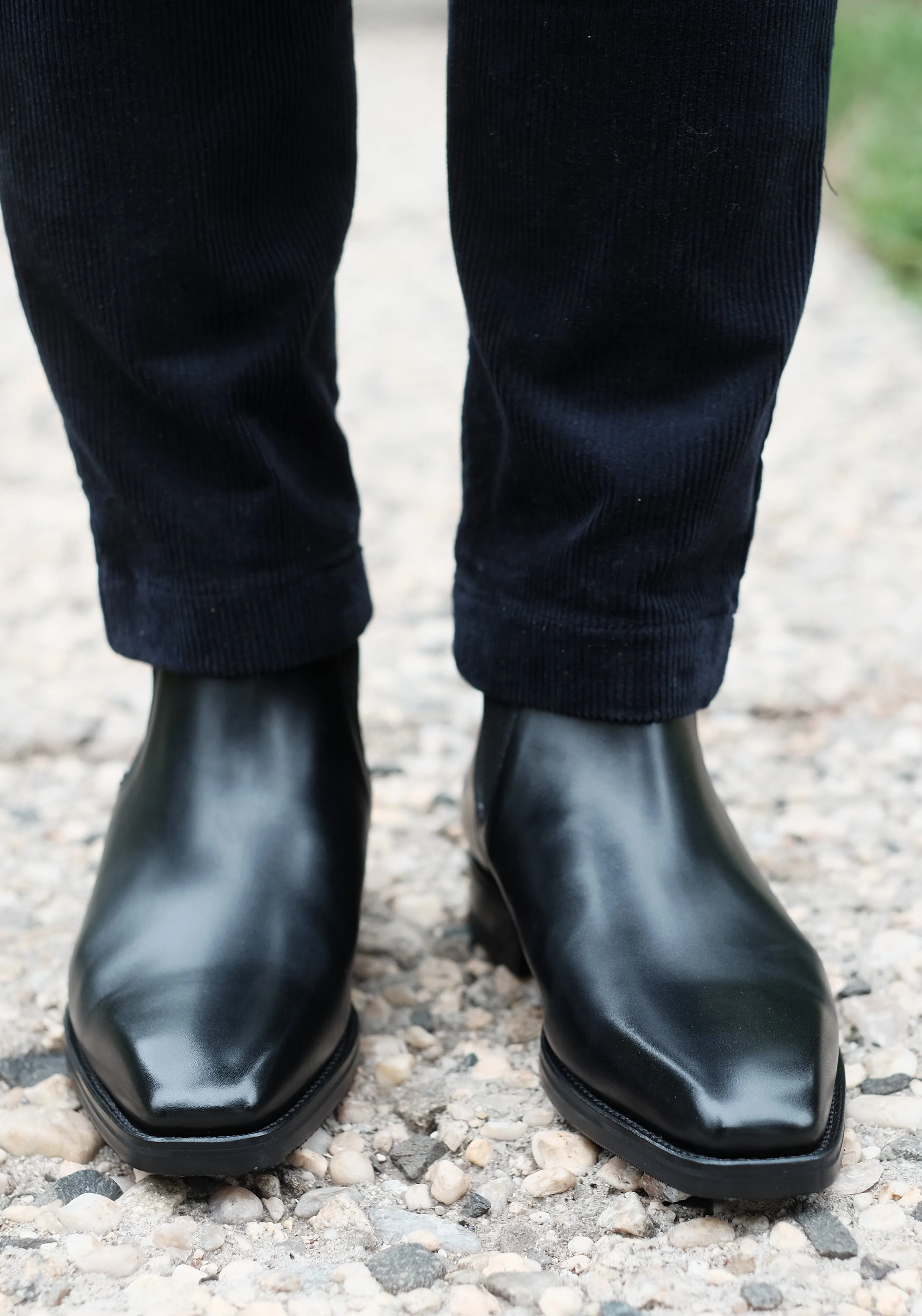 Alder - Black Calf: High-quality black calf leather shoes for men.