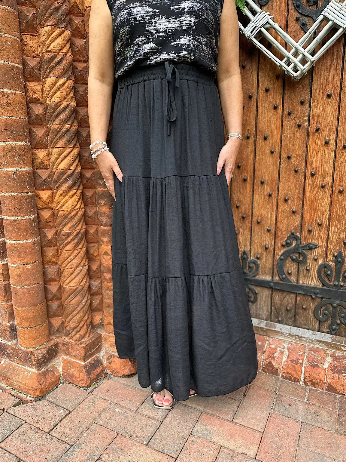 Black Double Layer Lightweight Panel Skirt