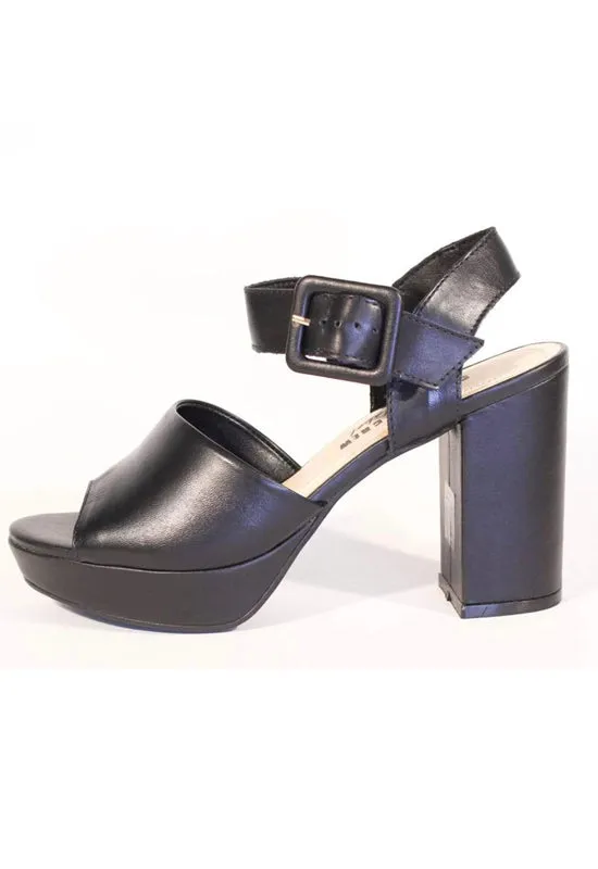 Chelsea Crew Rose Sandal Black Leather