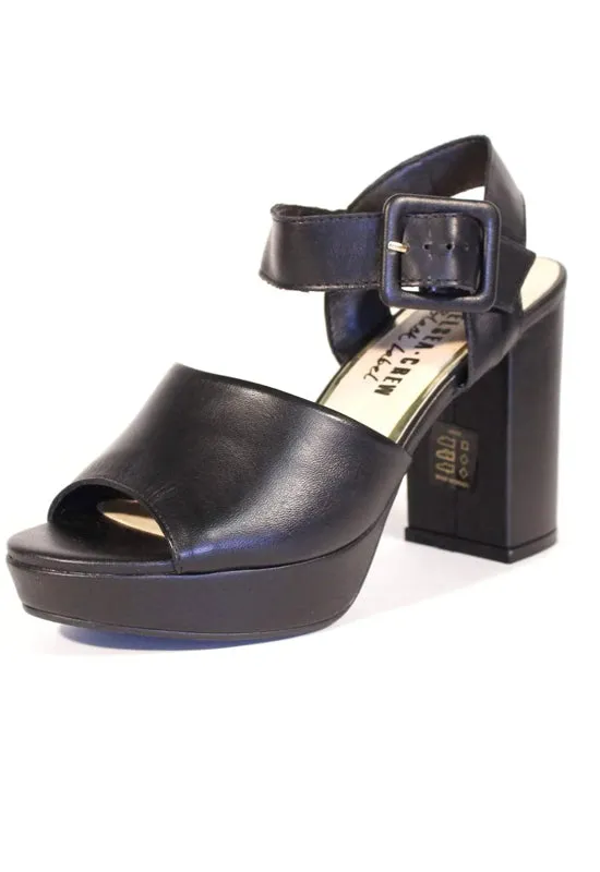 Chelsea Crew Rose Sandal Black Leather