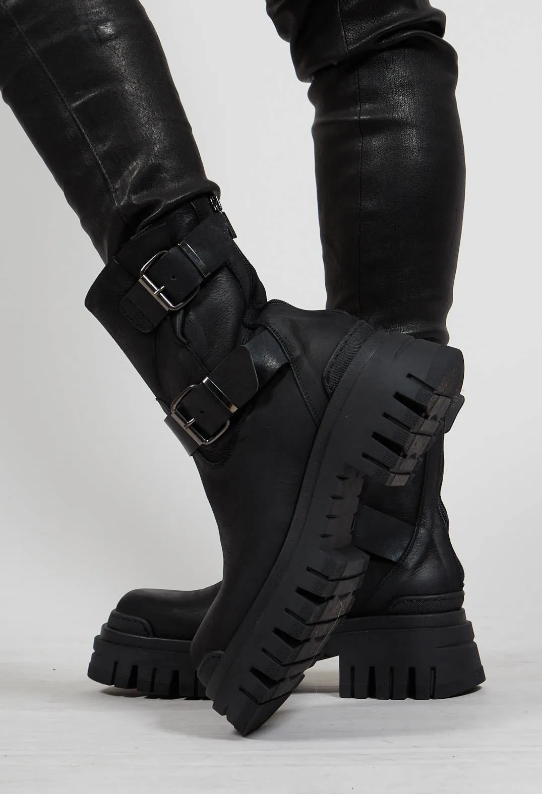 Double Buckle Ankle Boots - Gasoline Cobra Nero