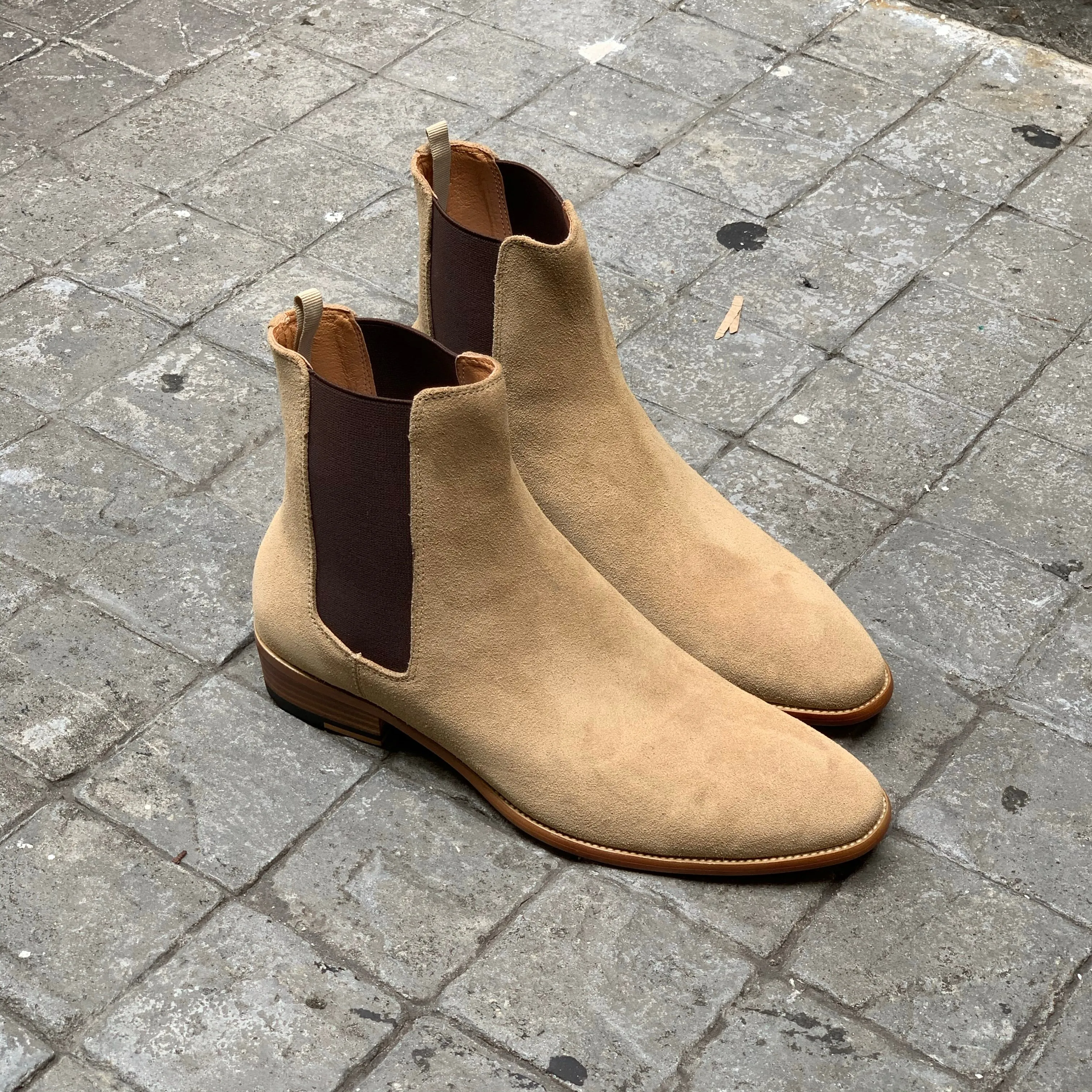 Google SEO: 901 Beige Suede Chelsea Boots - 6.5 inch