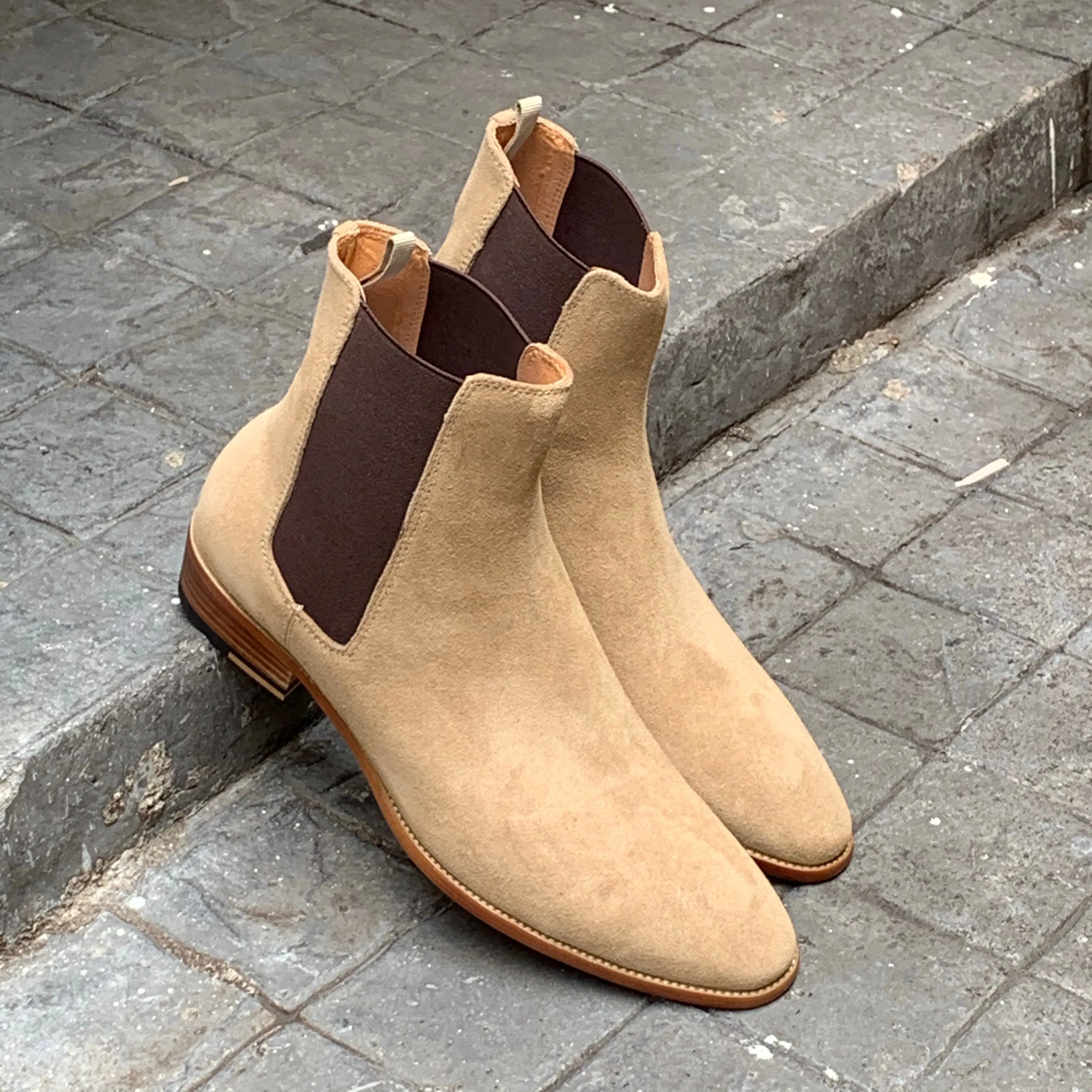 Google SEO: 901 Beige Suede Chelsea Boots - 6.5 inch