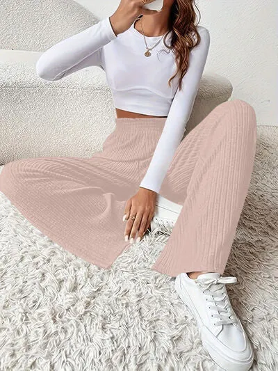 High waist ribbed pants.