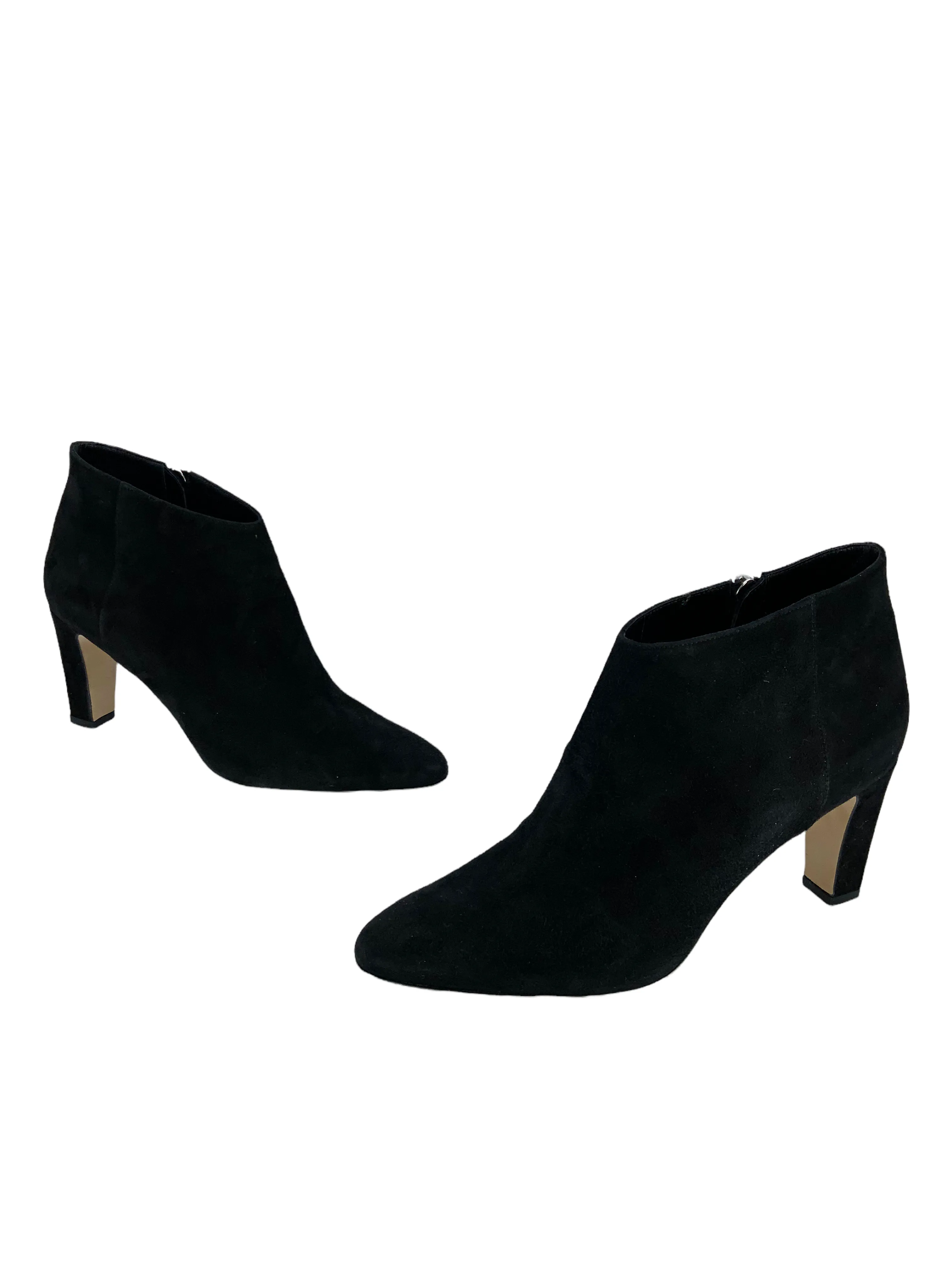 Manolo Blahnik Myconia Suede Ankle Boots - Size 8