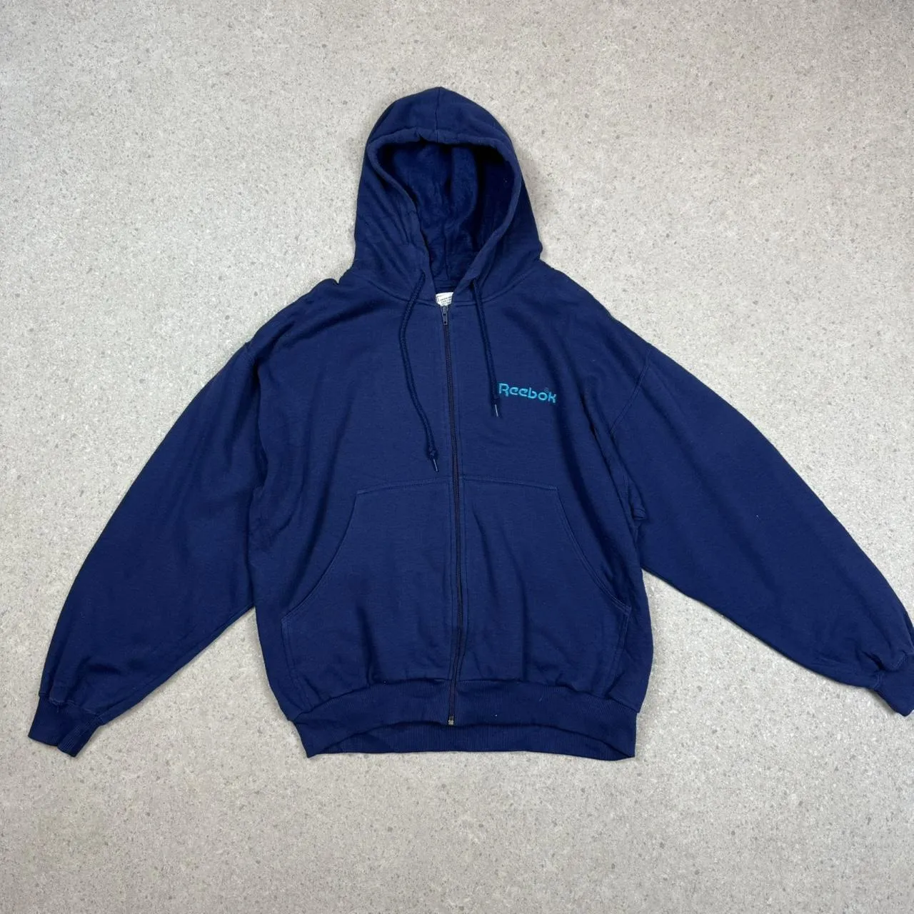 Reebok sport hoodie medium