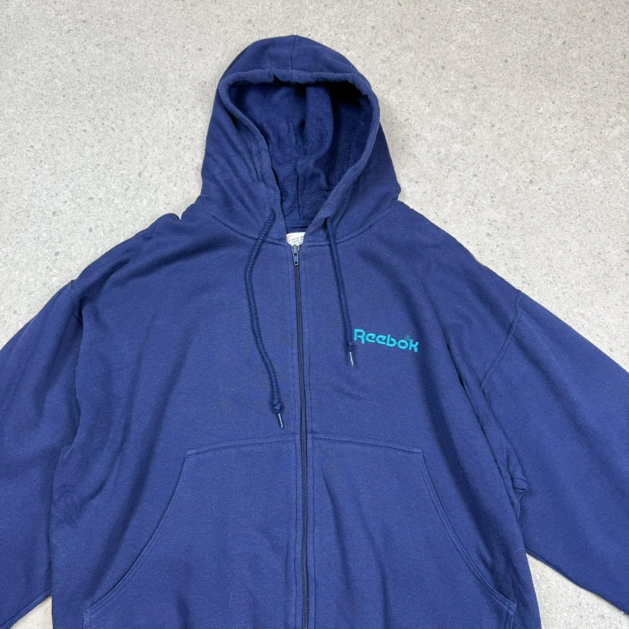 Reebok sport hoodie medium