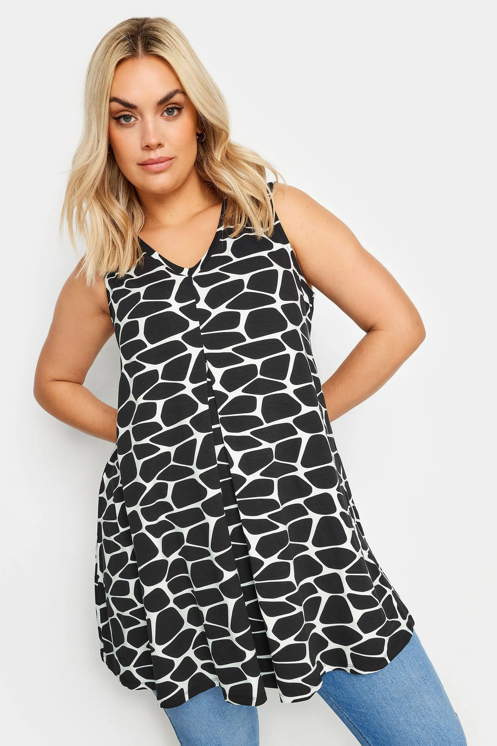 YOURS Curve Black Printed Swing Vest Top